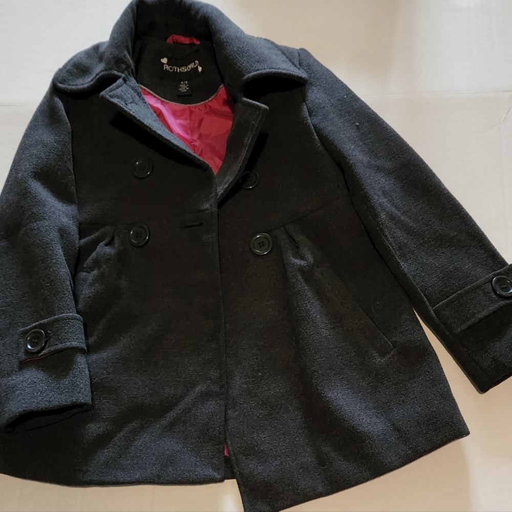 Size 4/5 Dark Gray and Magenta Rothschild Peacoat